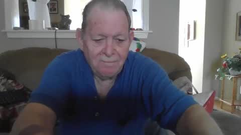 Snapshot of hvl13 chatting on October 2025 07:32:01 PM hvl13 online show from October 2025 07:32:01 PM