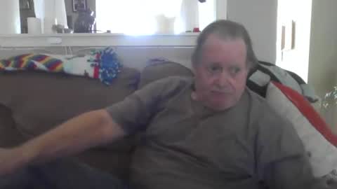 Snapshot of hvl13 chatting on April 2026 08:18:01 PM hvl13 online show from April 2026 08:18:01 PM