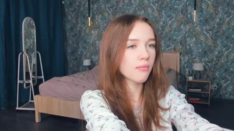Snapshot of hwadwellingham chatting on June 2026 07:13:01 AM Lily online show from June 2026 07:13:01 AM