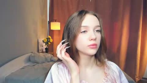 Snapshot of hwadwellingham chatting on June 2026 07:17:01 AM Lily online show from June 2026 07:17:01 AM