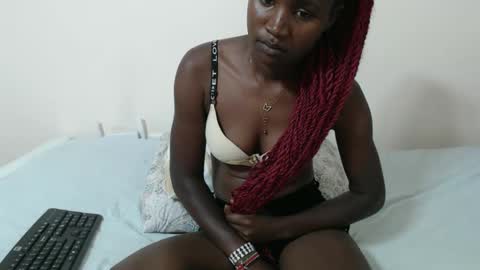 hyacinth_b online show from March 2026 11:22:02 AM