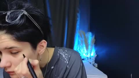 Hyeon Jin online show from March 2025 10:48:01 AM