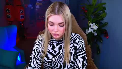 Snapshot of hyileyclark chatting on May 2026 09:06:01 AM hyileyclark online show from May 2026 09:06:01 AM