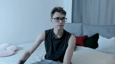 hyper_muse online show from April 2026 01:09:02 PM