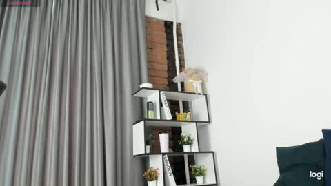 hyper_muse online show from April 2026 12:43:01 PM