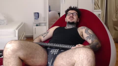 Snapshot of hypersyren chatting on January 2026 10:23:01 PM hypersyren online show from January 2026 10:23:01 PM