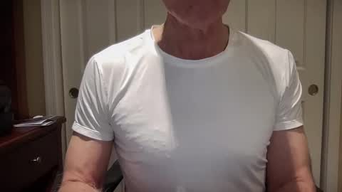 Snapshot of i8bgcq chatting on December 2024 02:38:02 PM The Talented Mr. DILFy online show from December 2024 02:38:02 PM