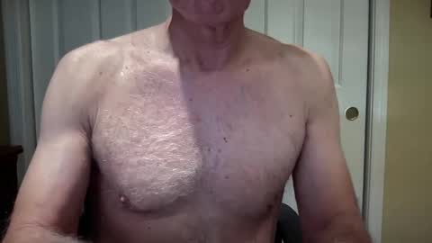 Snapshot of i8bgcq chatting on January 2025 06:20:02 PM The Talented Mr. DILFy online show from January 2025 06:20:02 PM