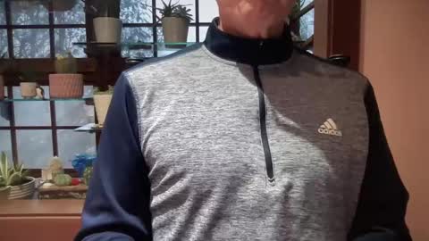 Snapshot of i8bgcq chatting on February 2025 10:08:02 PM The Talented Mr. DILFy online show from February 2025 10:08:02 PM