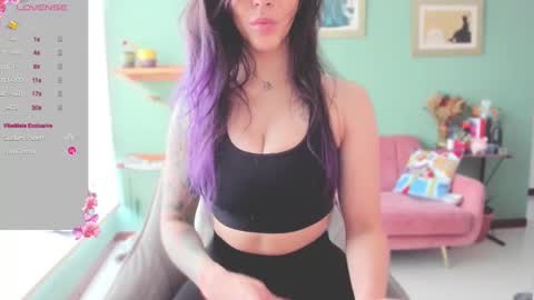 Snapshot of i_cant_believe_its_you chatting on March 2025 05:50:02 PM Lana Banana online show from March 2025 05:50:02 PM