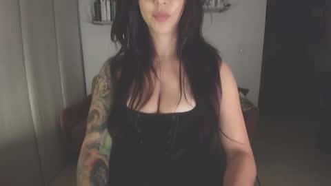 Snapshot of i_cant_believe_its_you chatting on October 2025 02:48:01 AM Lana Banana online show from October 2025 02:48:01 AM