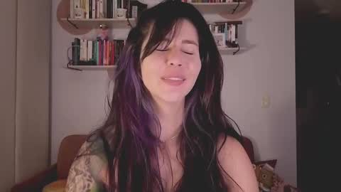 Snapshot of i_cant_believe_its_you chatting on November 2025 05:39:01 AM Lana Banana online show from November 2025 05:39:01 AM