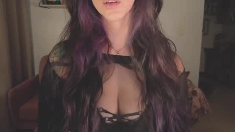 Snapshot of i_cant_believe_its_you chatting on December 2025 02:49:01 AM Lana Banana online show from December 2025 02:49:01 AM