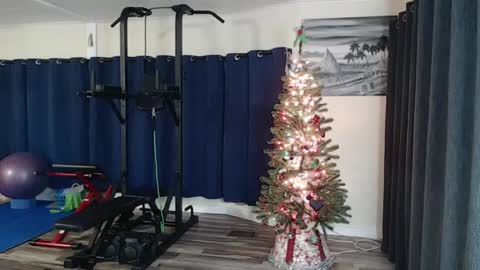 Snapshot of i_fetishize_u chatting on January 2025 11:31:01 PM ShortStuff online show from January 2025 11:31:01 PM