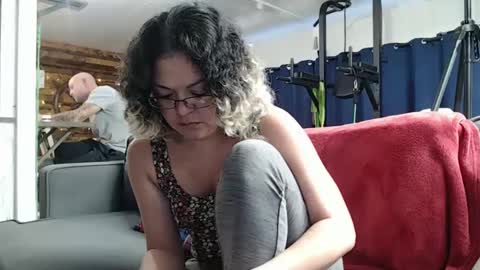 Snapshot of i_fetishize_u chatting on February 2025 06:10:01 PM ShortStuff online show from February 2025 06:10:01 PM