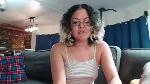 Snapshot of i_fetishize_u chatting on February 2025 10:04:02 PM ShortStuff online show from February 2025 10:04:02 PM