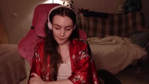 elisabeth online show from February 2025 06:01:01 PM