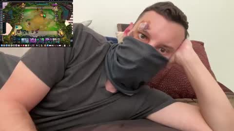 i o ro online show from October 2025 04:05:02 AM