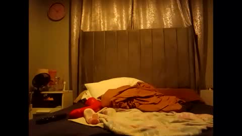 Snapshot of i_obey_all_orders chatting on December 2024 05:38:01 AM Sub male uk online show from December 2024 05:38:01 AM