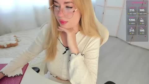 Snapshot of i_want_you_eva chatting on September 2025 10:59:01 AM HiI am  EvaPVT is open  online show from September 2025 10:59:01 AM