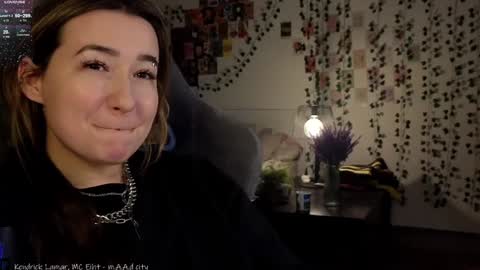 Snapshot of iam_meg chatting on December 2024 05:38:01 AM Meg  online show from December 2024 05:38:01 AM