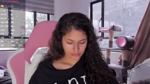 Snapshot of iam_nikki chatting on January 2025 09:58:01 PM On instagram Imm NikkiHelp me reach 100 likes online show from January 2025 09:58:01 PM