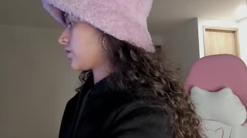 Snapshot of iam_nikki chatting on March 2025 12:37:01 AM On instagram Imm NikkiHelp me reach 100 likes online show from March 2025 12:37:01 AM