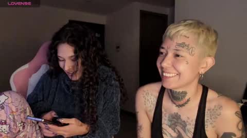 Snapshot of iam_nikki chatting on March 2025 06:49:01 AM On instagram Imm NikkiHelp me reach 100 likes online show from March 2025 06:49:01 AM