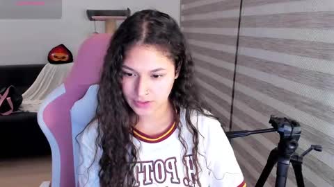 Snapshot of iam_nikki chatting on September 2025 12:56:02 AM On instagram Imm NikkiHelp me reach 100 likes online show from September 2025 12:56:02 AM