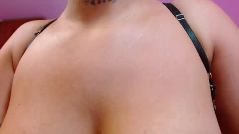 Snapshot of iam_salomex chatting on April 2026 11:28:01 AM Salo online show from April 2026 11:28:01 AM