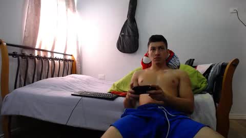 iam_yourbabyprincess_xd online show from January 2025 05:33:01 PM