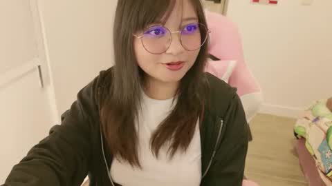 Snapshot of iam_zoechan chatting on July 2026 09:50:02 PM Zoe 3 online show from July 2026 09:50:02 PM