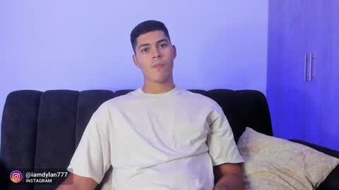 Dylan  independent model  online show from December 2024 07:27:02 PM