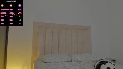 Juliiiiian online show from September 2025 11:33:02 AM