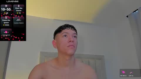 Juliiiiian online show from April 2026 12:09:02 PM