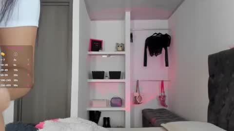    online show from September 2025 06:44:02 PM