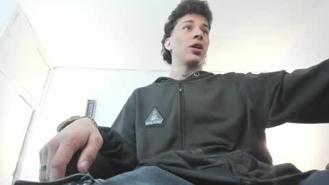 Mariano online show from November 2025 04:00:02 AM