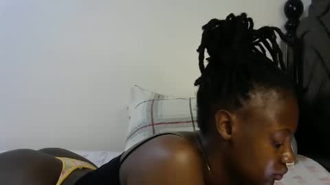 Snapshot of iampolca chatting on January 2025 07:10:02 AM iampolca online show from January 2025 07:10:02 AM