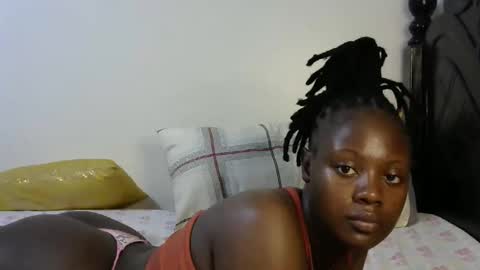 Snapshot of iampolca chatting on January 2025 05:46:01 PM iampolca online show from January 2025 05:46:01 PM