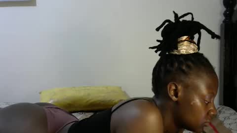 Snapshot of iampolca chatting on February 2025 12:25:02 AM iampolca online show from February 2025 12:25:02 AM