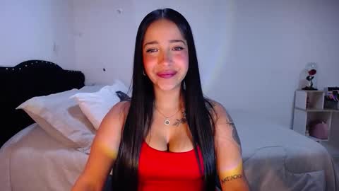 Camila online show from October 2025 07:50:01 AM