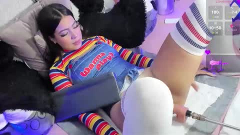 Steph - Online Again   - 1 DECEMBER online show from October 2025 04:11:01 AM