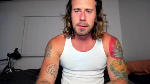 Iamtarzan91 online show from November 2025 03:28:02 AM