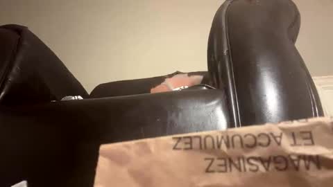 iamtheone403 online show from November 2025 10:07:02 PM