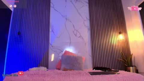 V I C T O R I A online show from October 2025 07:41:01 PM