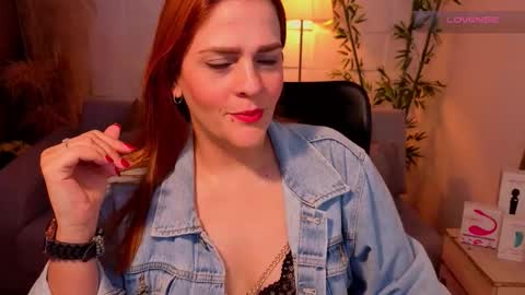 iamxamira online show from December 2025 12:21:02 PM