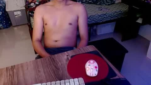 Snapshot of ian375382 chatting on November 2025 04:39:02 PM ian375382 online show from November 2025 04:39:02 PM