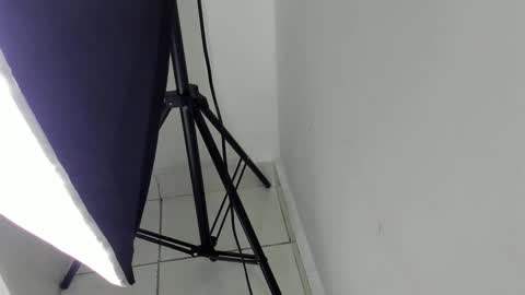 IAN CASTILLO online show from February 2025 11:02:02 AM