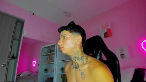 IAN CASTILLO online show from September 2025 11:13:02 AM