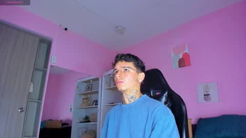 IAN CASTILLO online show from October 2025 11:09:01 AM